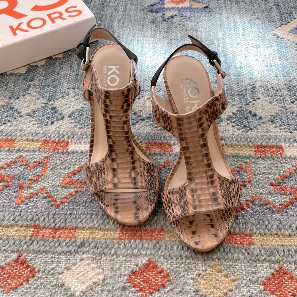 Worn 1x Michael by Michael Kors heels